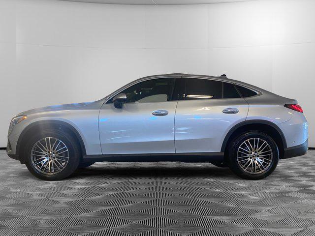new 2025 Mercedes-Benz GLC 300 car, priced at $62,385