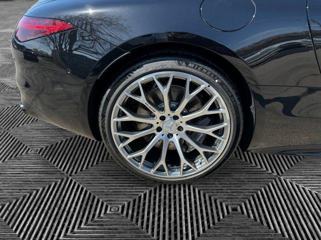 new 2025 Mercedes-Benz AMG SL 43 car, priced at $124,485
