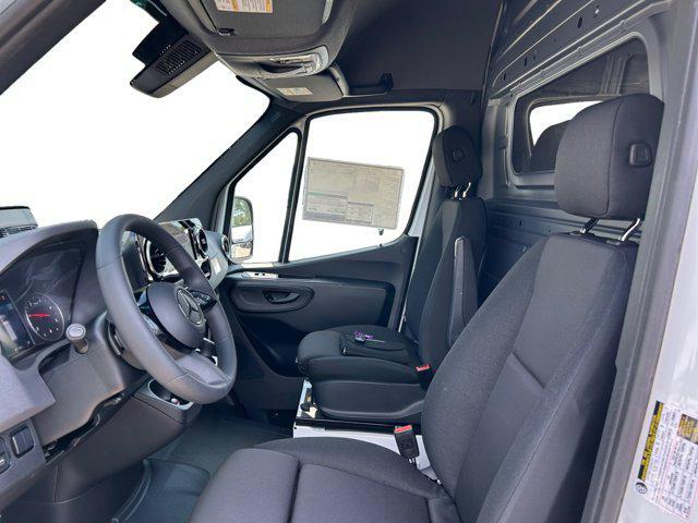 new 2025 Mercedes-Benz Sprinter 2500 car, priced at $69,567