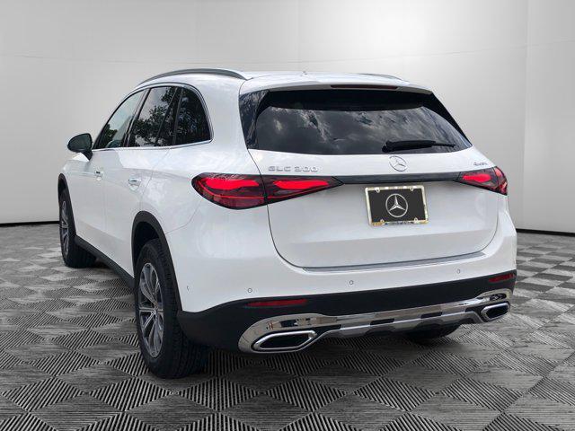 new 2025 Mercedes-Benz GLC 300 car, priced at $57,190