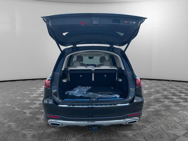 new 2025 Mercedes-Benz GLS 450 car, priced at $96,870