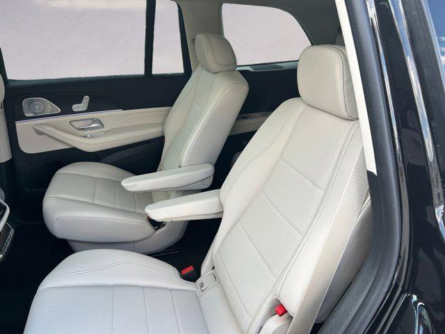 new 2025 Mercedes-Benz GLS 450 car, priced at $96,870