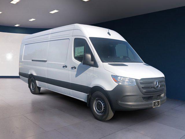 new 2025 Mercedes-Benz Sprinter 2500 car, priced at $75,596