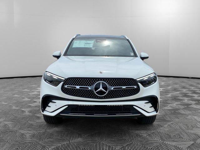 new 2025 Mercedes-Benz GLC 300 car, priced at $63,850