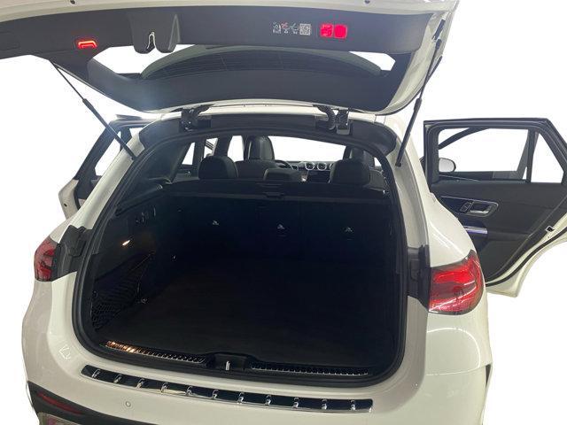 new 2025 Mercedes-Benz GLC 300 car, priced at $63,850