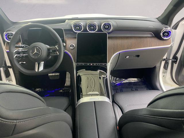 new 2025 Mercedes-Benz GLC 300 car, priced at $63,850