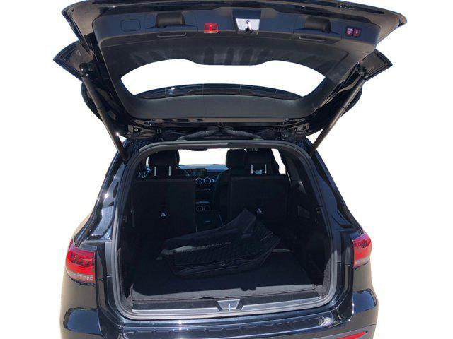 used 2022 Mercedes-Benz GLB 250 car, priced at $35,000