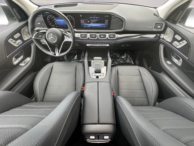 new 2025 Mercedes-Benz GLE 580 car, priced at $106,660