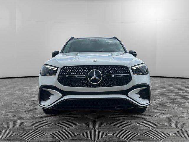 new 2025 Mercedes-Benz GLE 580 car, priced at $106,660