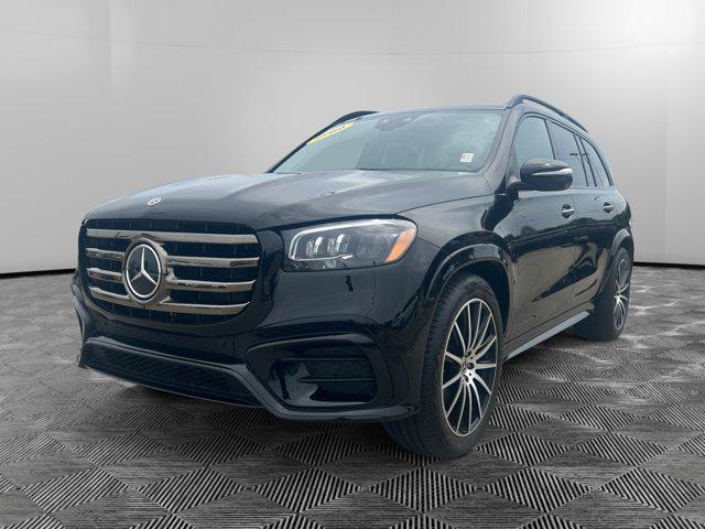 new 2025 Mercedes-Benz GLS 450 car, priced at $99,200