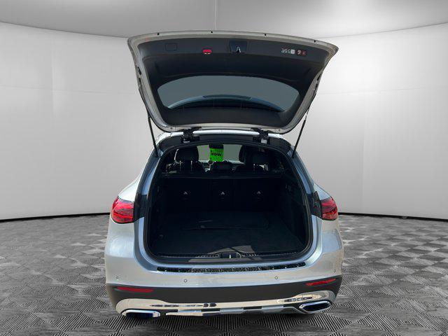 new 2025 Mercedes-Benz GLC 300 car, priced at $57,705