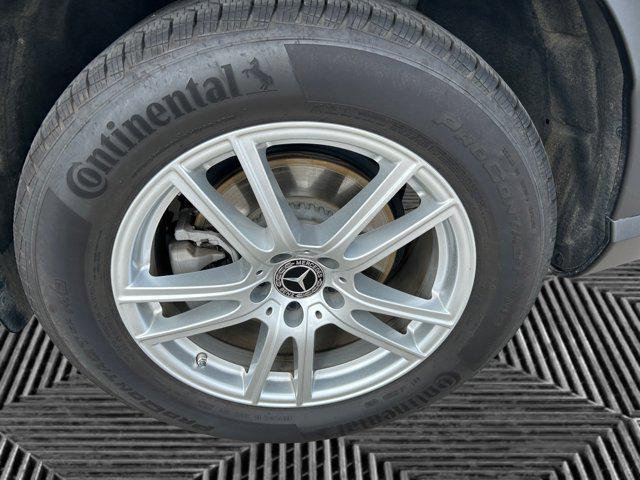 new 2025 Mercedes-Benz GLC 300 car, priced at $57,705