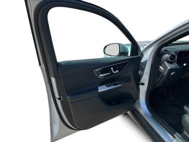 new 2025 Mercedes-Benz GLC 300 car, priced at $57,705