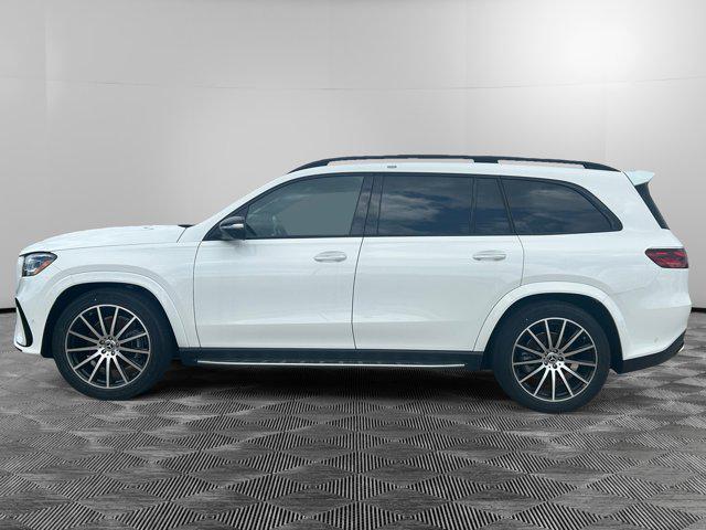 new 2025 Mercedes-Benz GLS 580 car, priced at $123,075