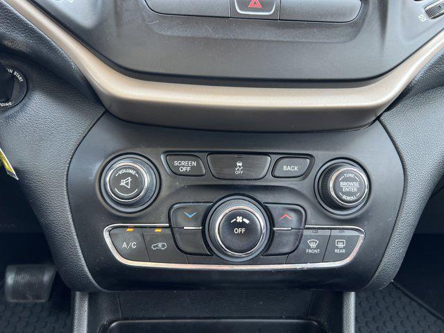 used 2015 Jeep Cherokee car, priced at $9,491