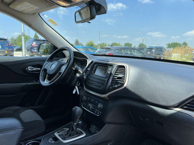 used 2015 Jeep Cherokee car, priced at $9,491