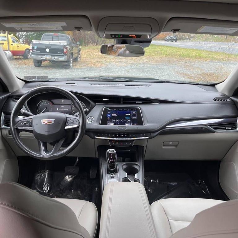 used 2021 Cadillac XT4 car, priced at $19,500