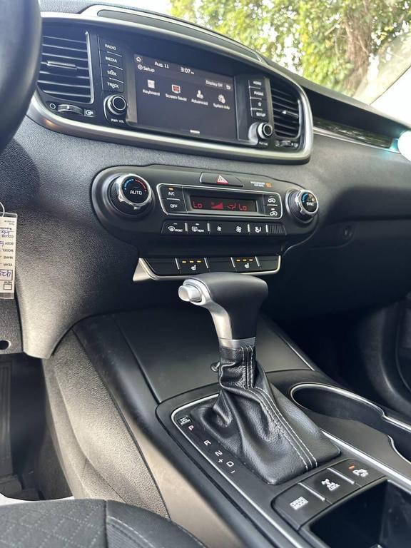 used 2020 Kia Sorento car, priced at $12,400