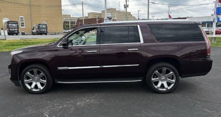 used 2017 Cadillac Escalade ESV car, priced at $21,900