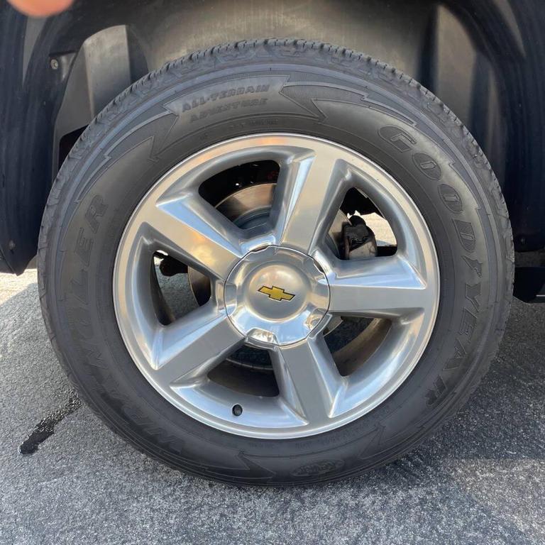 used 2013 Chevrolet Avalanche car, priced at $20,500