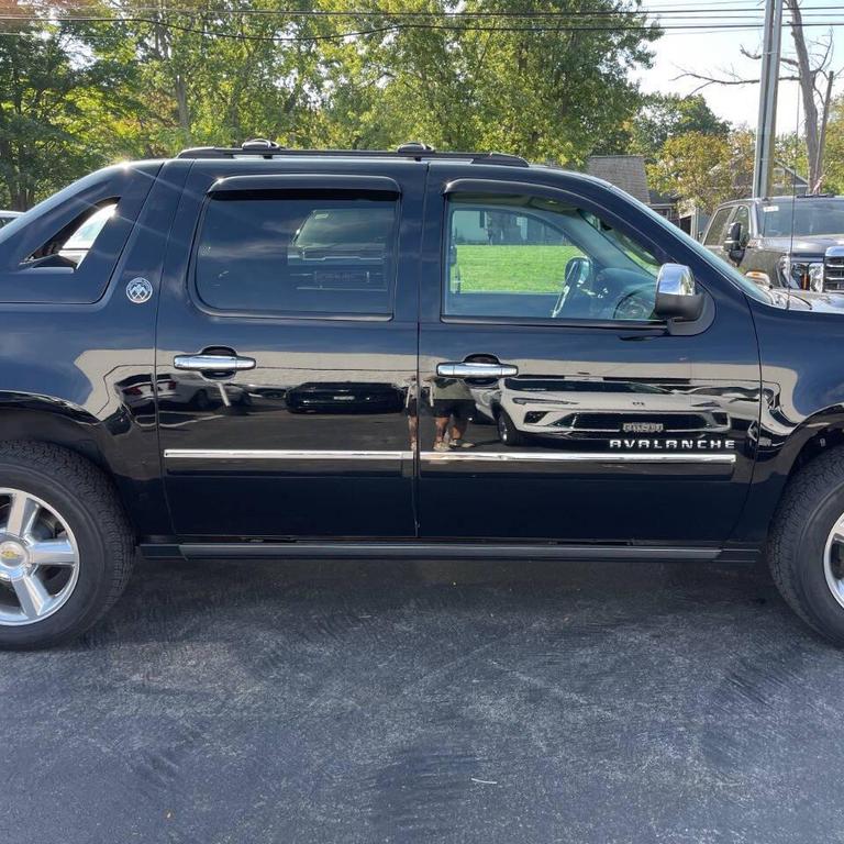 used 2013 Chevrolet Avalanche car, priced at $20,500