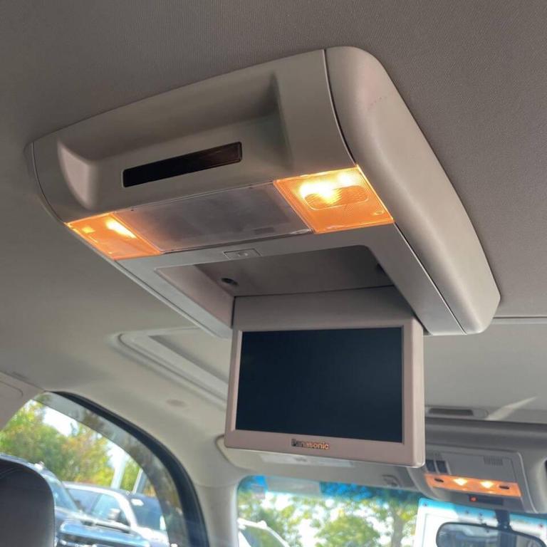 used 2013 Chevrolet Avalanche car, priced at $20,500