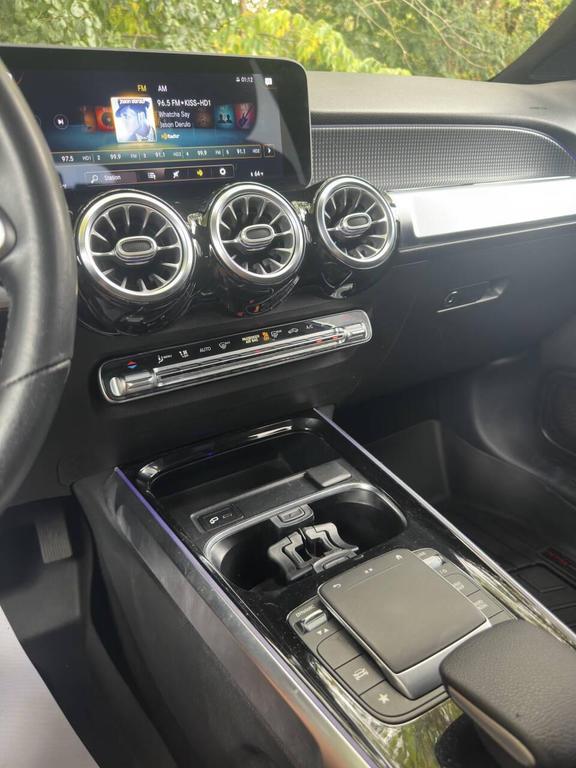 used 2021 Mercedes-Benz GLB 250 car, priced at $21,900