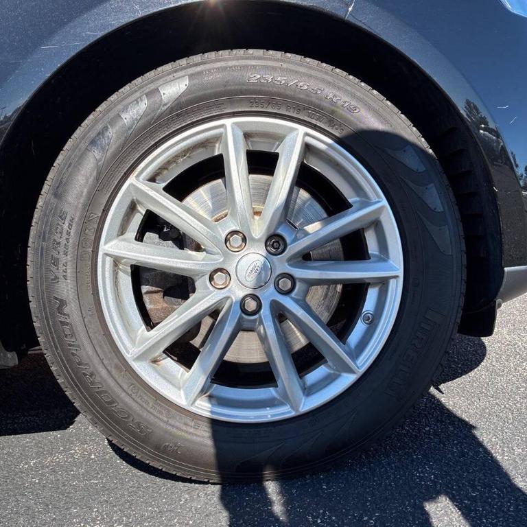 used 2017 Land Rover Range Rover car, priced at $21,400