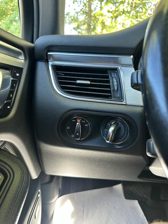 used 2018 Porsche Macan car, priced at $17,900