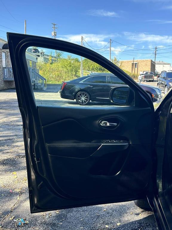 used 2019 Jeep Cherokee car, priced at $15,800