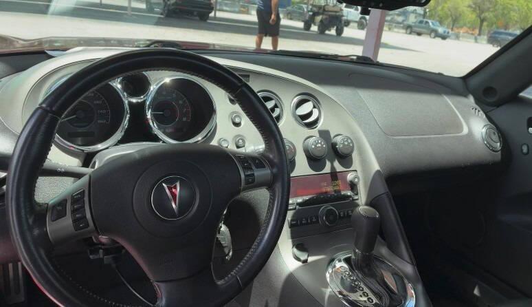 used 2007 Pontiac Solstice car, priced at $13,800