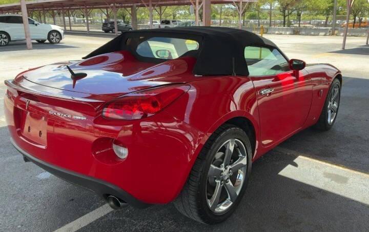 used 2007 Pontiac Solstice car, priced at $13,800