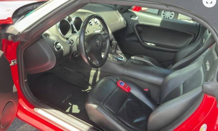 used 2007 Pontiac Solstice car, priced at $13,800