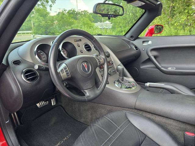 used 2007 Pontiac Solstice car, priced at $12,900
