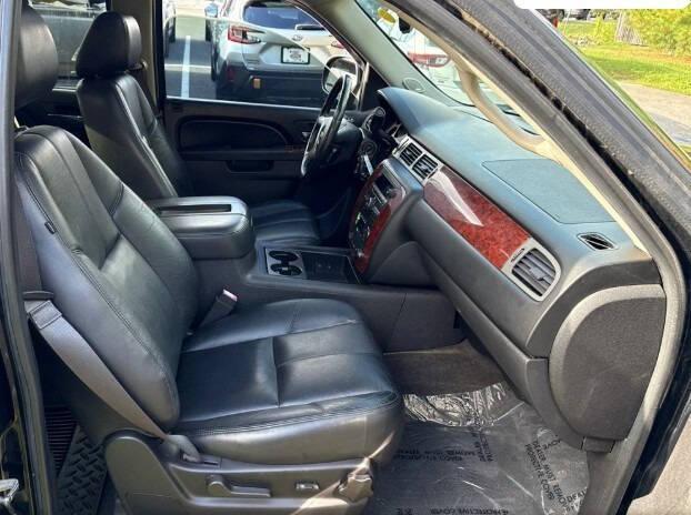 used 2013 Chevrolet Avalanche car, priced at $16,600