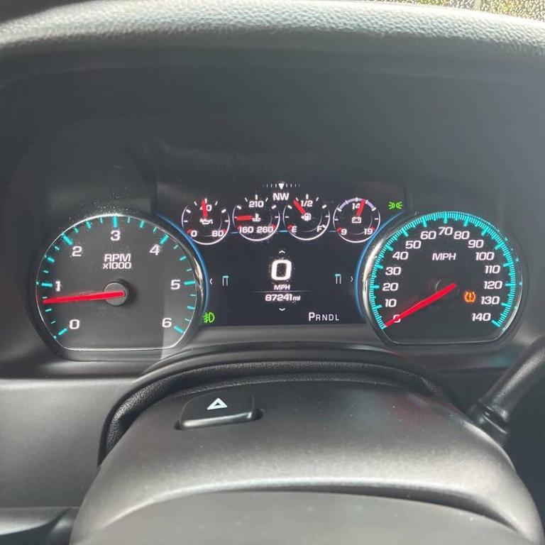 used 2017 GMC Yukon car, priced at $25,900