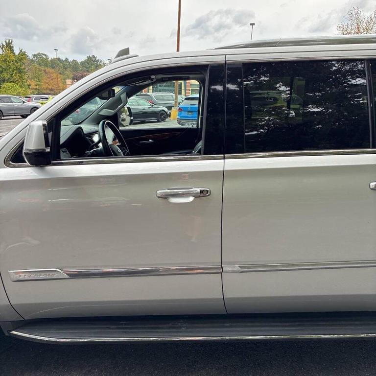used 2016 Cadillac Escalade ESV car, priced at $30,990