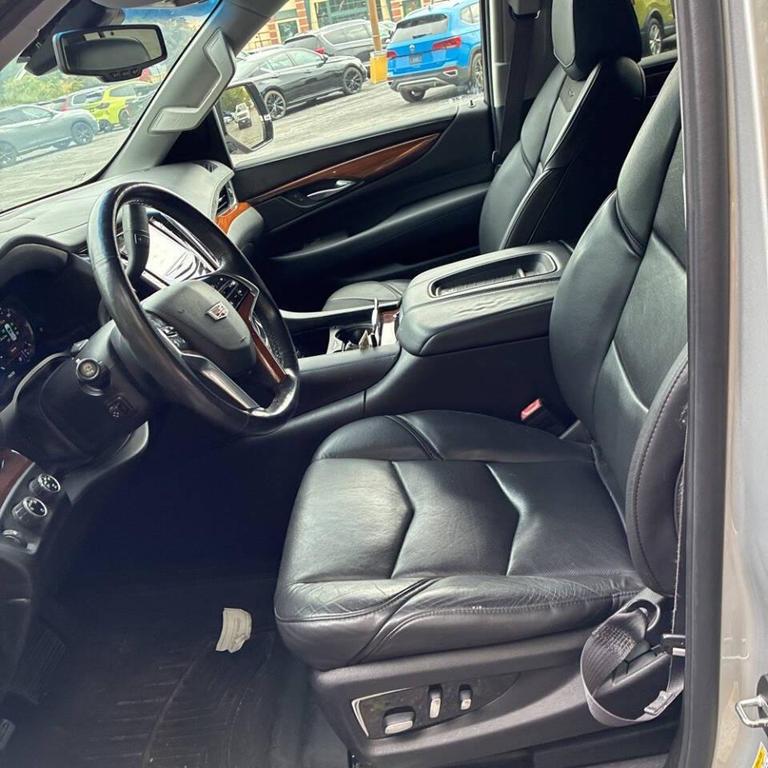 used 2016 Cadillac Escalade ESV car, priced at $30,990