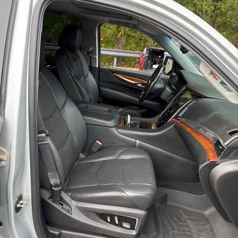 used 2016 Cadillac Escalade ESV car, priced at $30,990