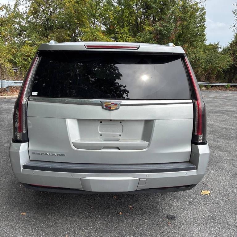 used 2016 Cadillac Escalade ESV car, priced at $30,990