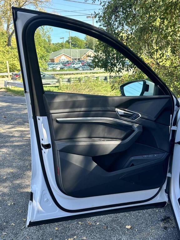 used 2022 Audi e-tron Sportback car, priced at $27,900