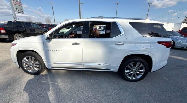 used 2018 Chevrolet Traverse car, priced at $19,900