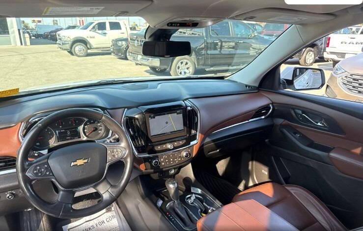 used 2018 Chevrolet Traverse car, priced at $19,900