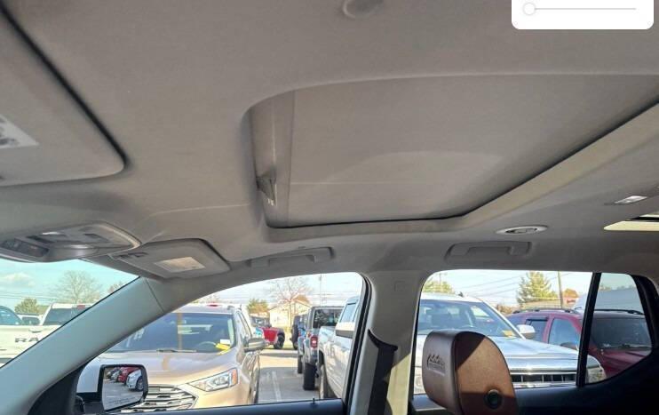 used 2018 Chevrolet Traverse car, priced at $19,900