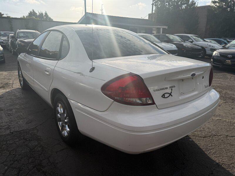 used 2005 Ford Taurus car, priced at $2,995