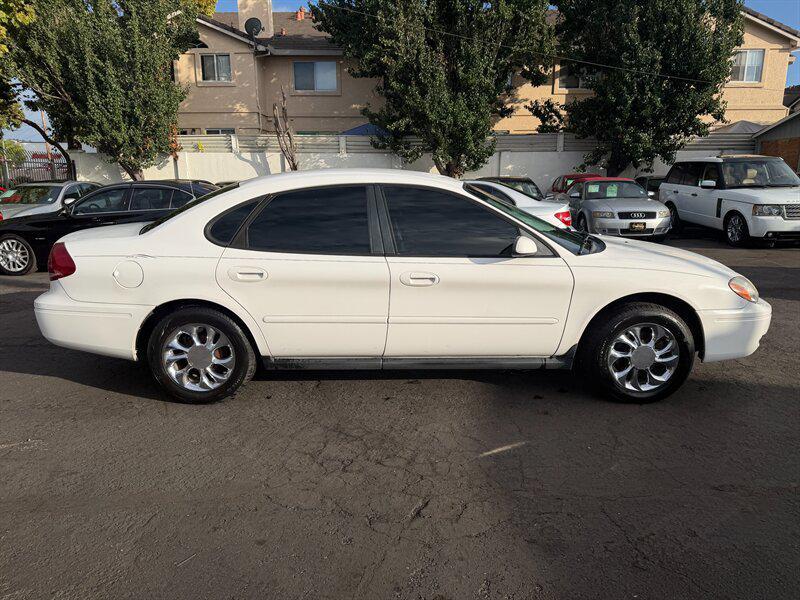 used 2005 Ford Taurus car, priced at $2,995