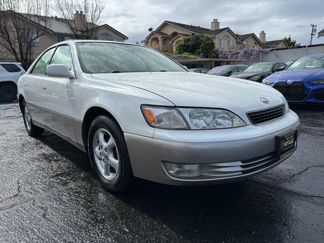 used 1998 Lexus ES 300 car, priced at $7,995
