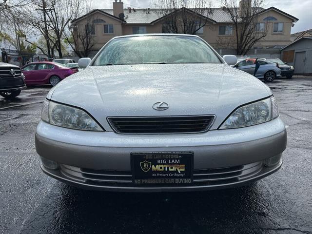 used 1998 Lexus ES 300 car, priced at $7,995