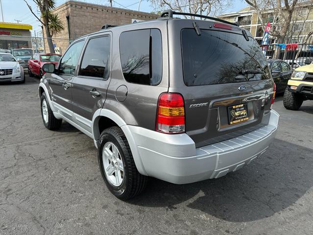 used 2006 Ford Escape Hybrid car, priced at $5,500