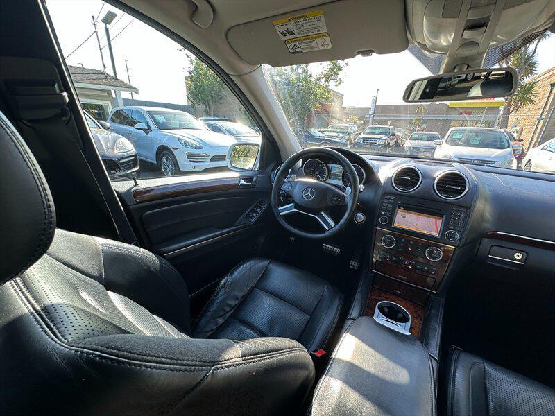 used 2009 Mercedes-Benz M-Class car, priced at $8,995